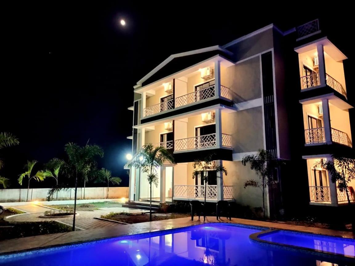 Winds N Waves Hotel Alībāg Ngoại thất bức ảnh
